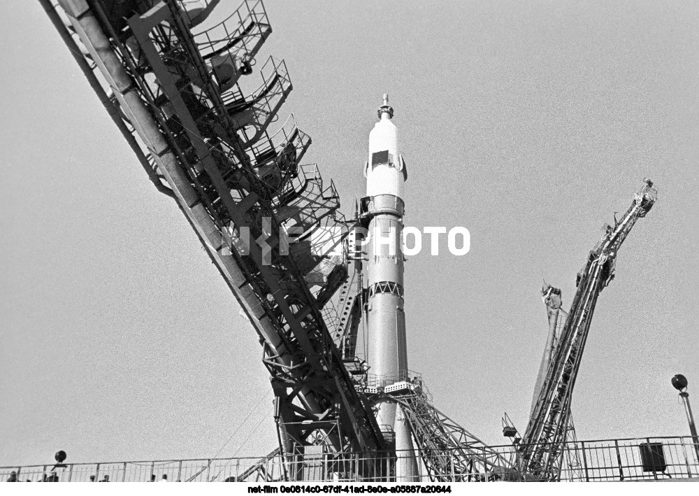 Launch of the Soyuz-9 spacecraft at Baikonur