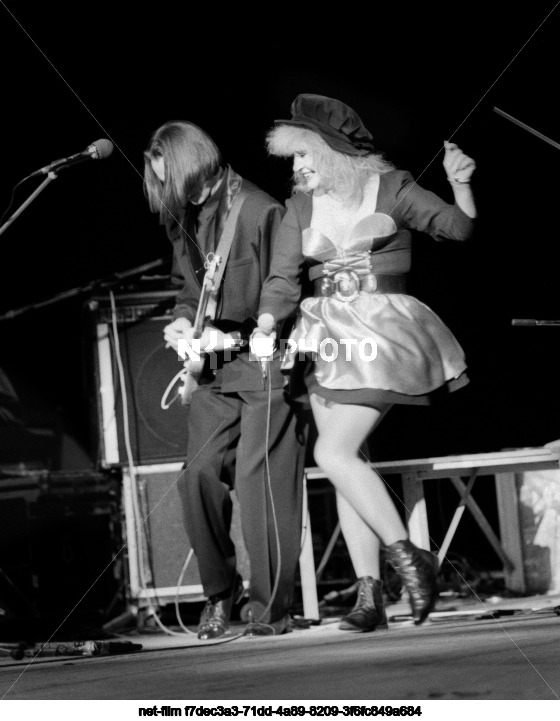 Эстрадная певица А.Б. Пугачева