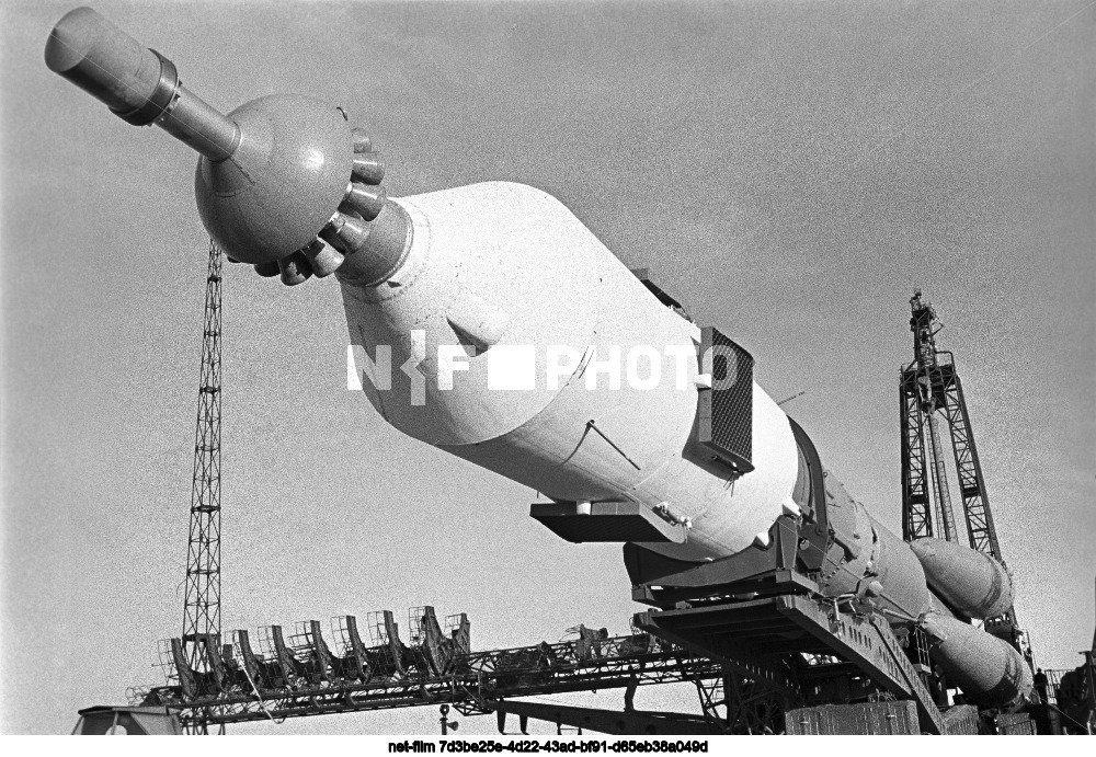 Launch of the Soyuz-9 spacecraft at Baikonur