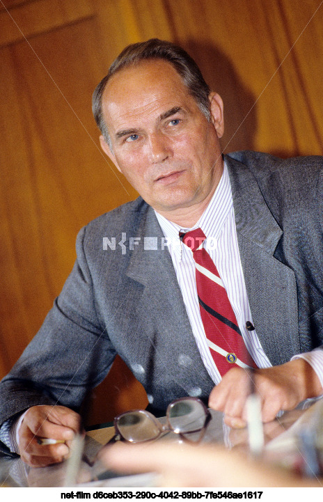 Министр РФ по атомной энергии В.Н. Михайлов