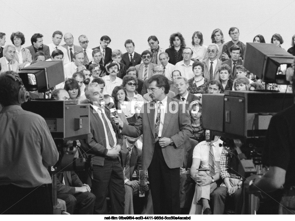 Filming of the TV show "Tema" in Moscow