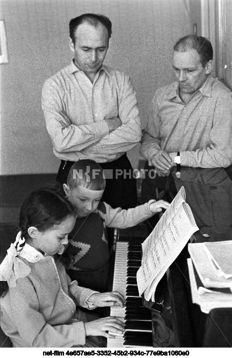 Cosmonauts V.I. Patsayev and N.N. Rukavishnikov