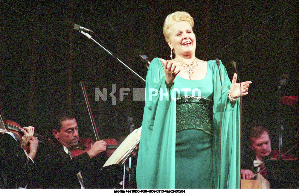 Tour of K. Ricciarelli in Russia