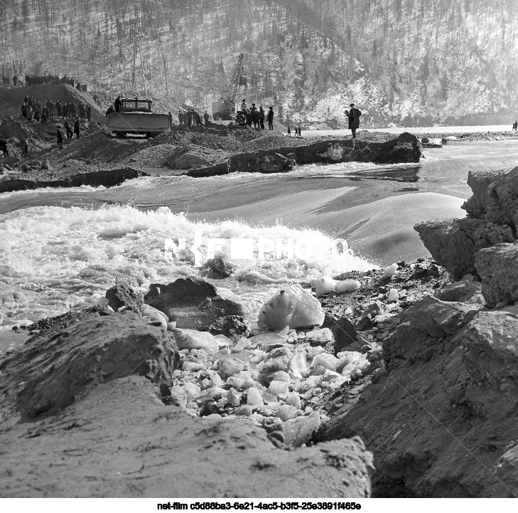 Строительство Красноярской ГЭС