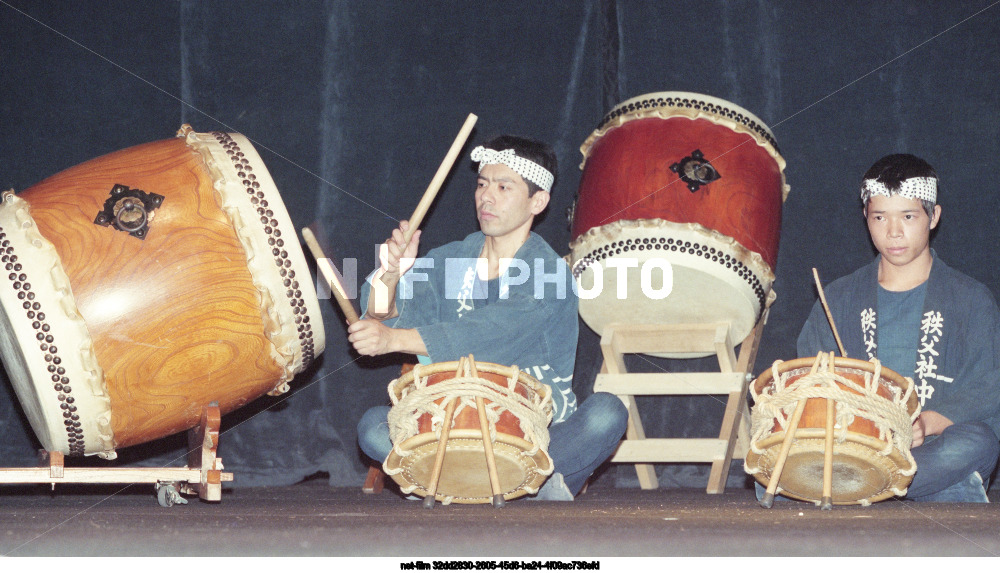 Гастроли группы барабанщиков "Титибусятю" в России
