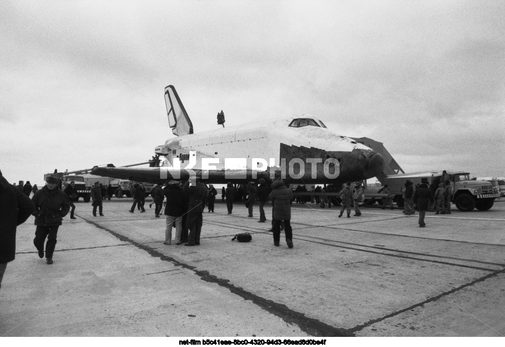 Landing of the reusable orbital spacecraft Buran at Baikonur