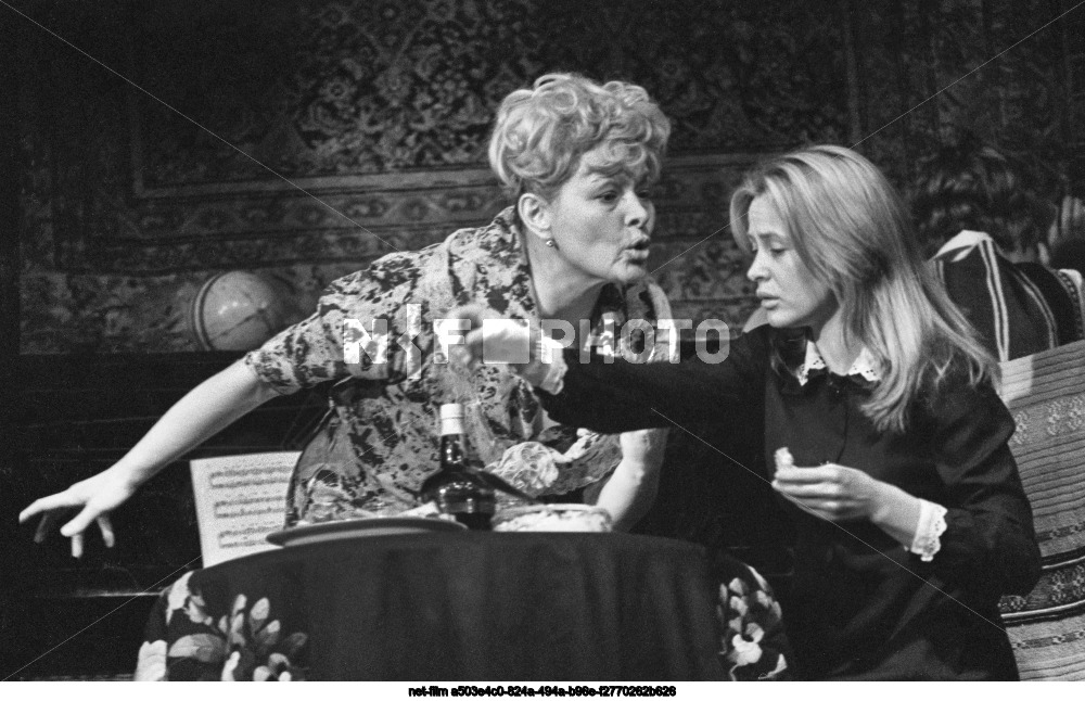 Спектакль "Фантазии Фарятьева" в Московском театре "Современник"