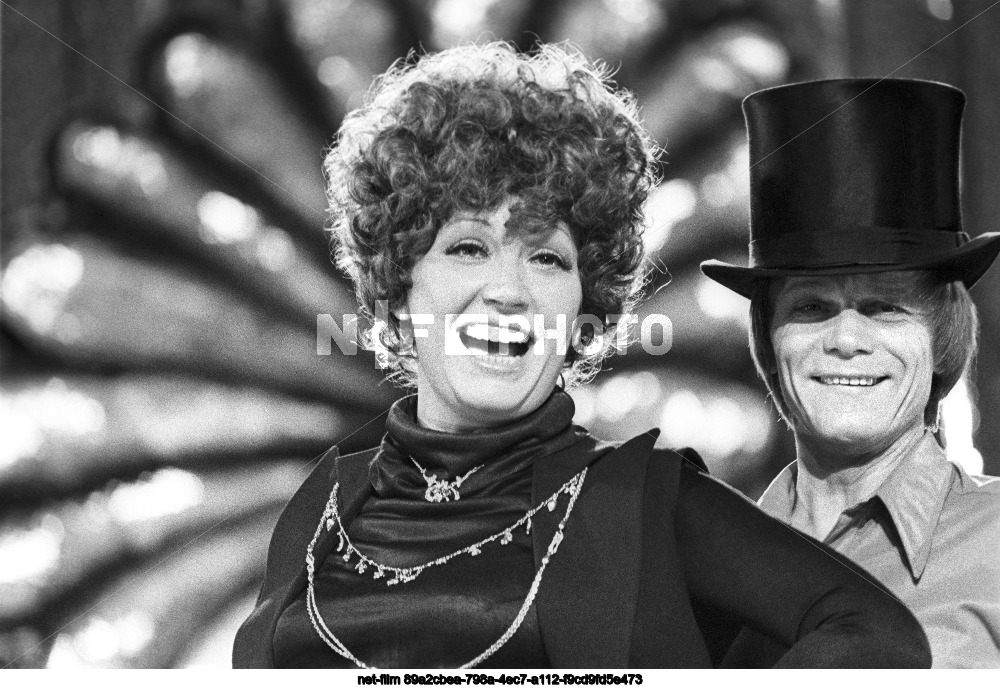 Filming of the movie "The Woman Who Sings" in Moscow