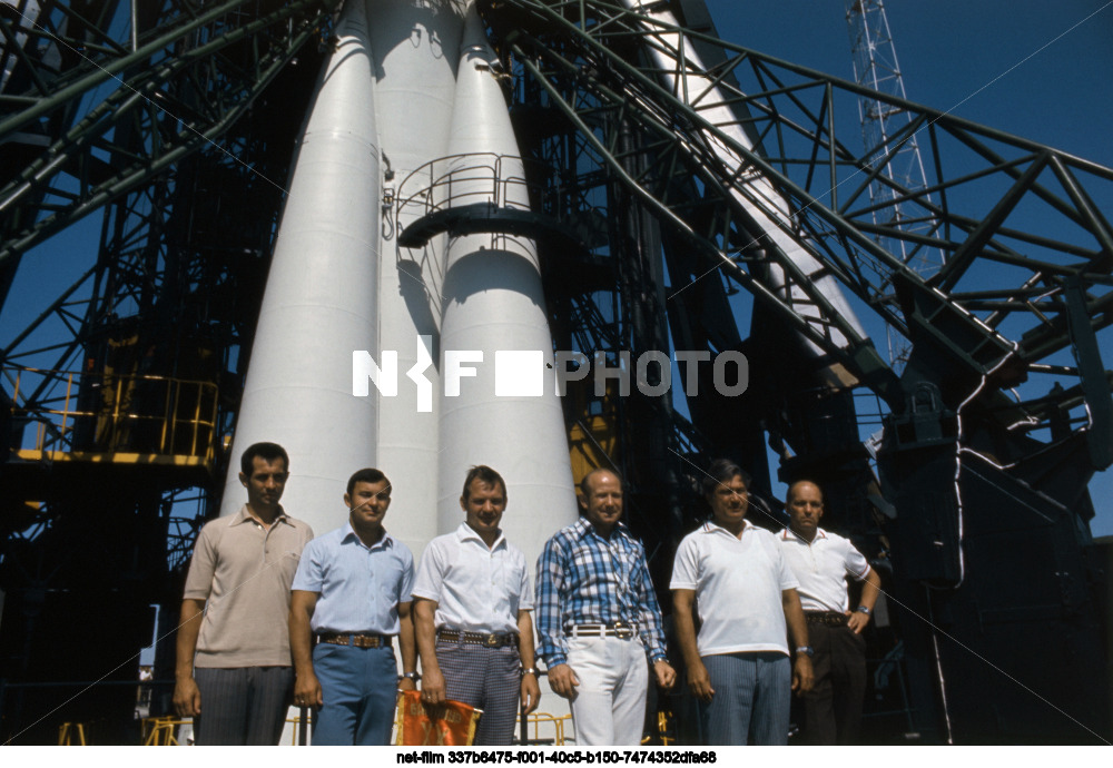 Preparation for a joint space flight under the Soyuz-Apollo program