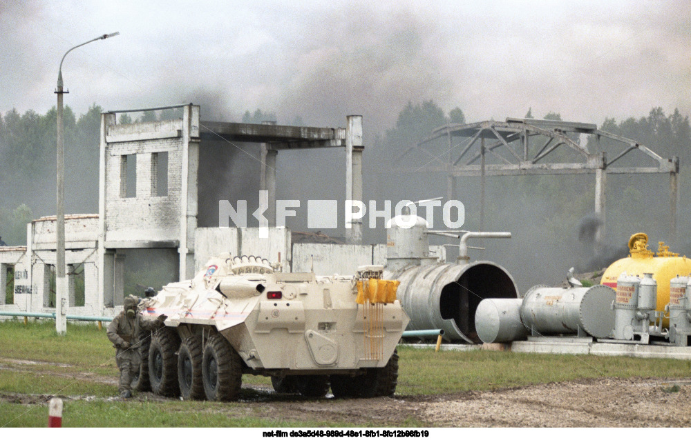 Учения Российского национального корпуса чрезвычайного гуманитарного реагирования при МЧС РФ в Московской области