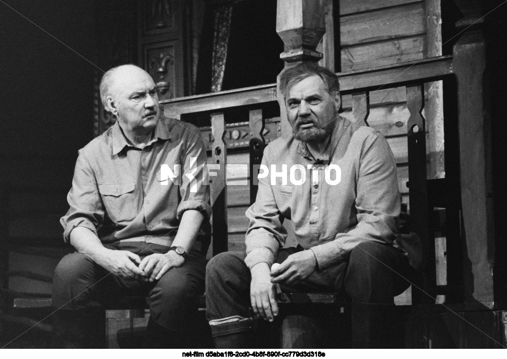 Премьера спектакля "Над светлой водой" в Малом театре Союза ССР