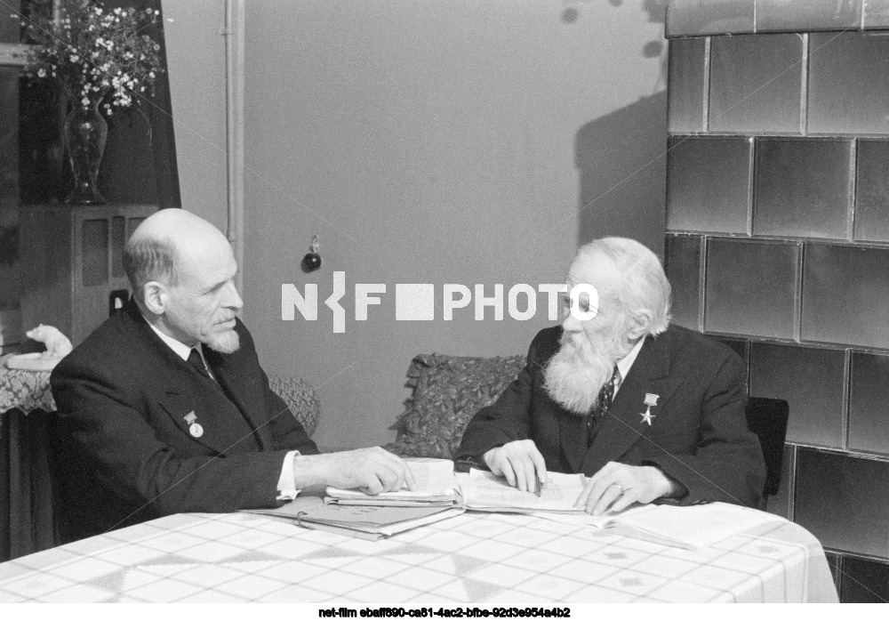 Geologists S.V. Obruchev and V.A. Obruchev