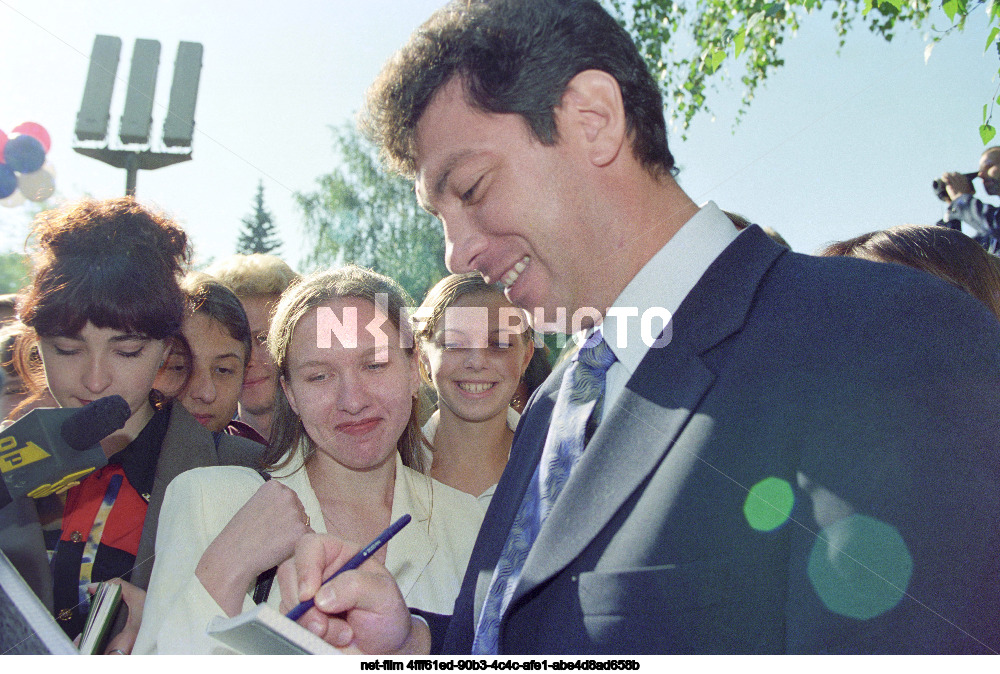 Поездка Б.Е. Немцова в Московский авиационный институт