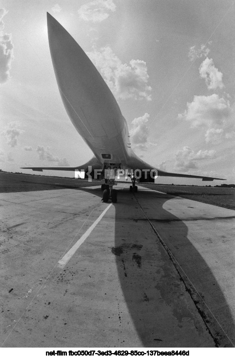 Советский бомбардировщик-ракетоносец Ту-160