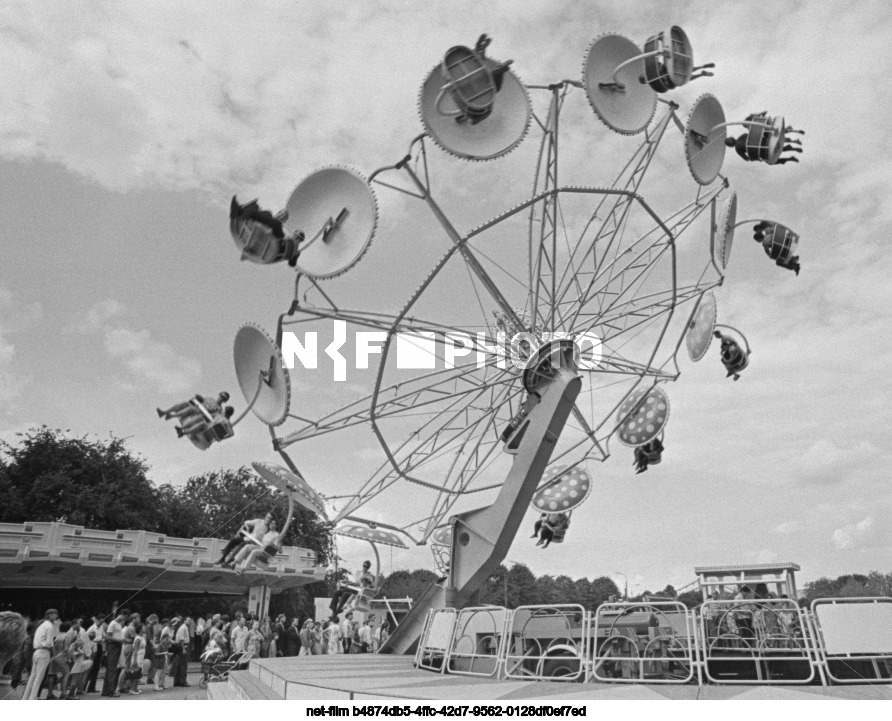 Международная специализированная выставка "Аттракцион-71" в Москве