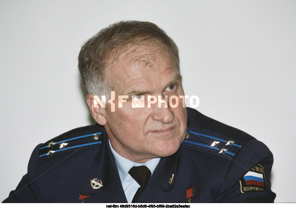 Press conference of the crew of the Soyuz-TM-29 spacecraft in Star City