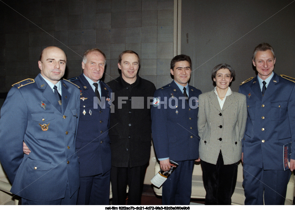 Press conference of the crew of the Soyuz-TM-29 spacecraft in Star City