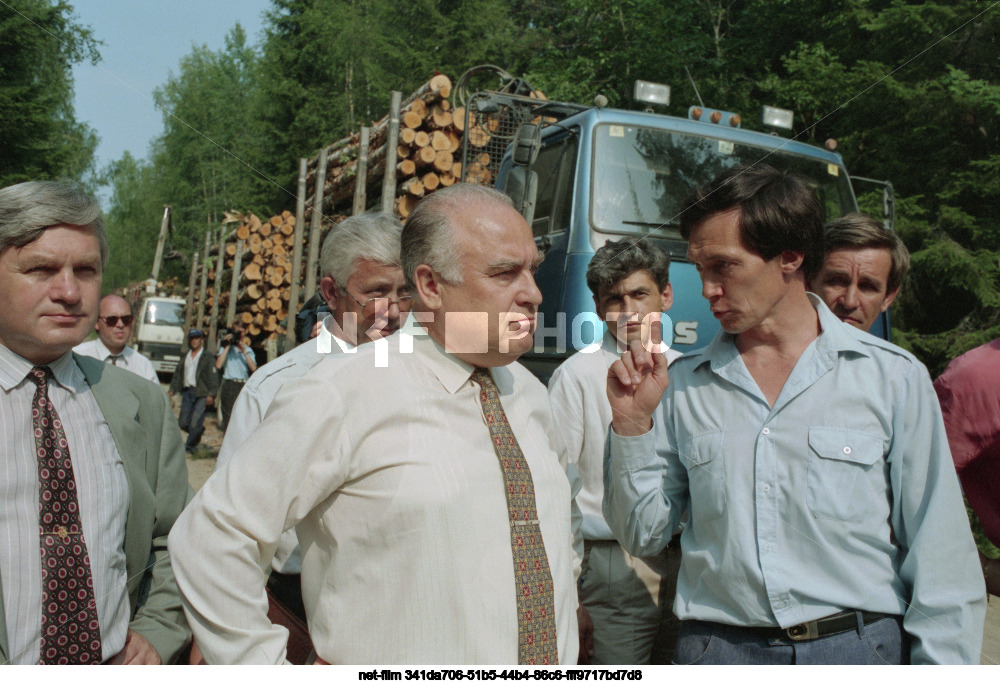 V. S. Chernomyrdin's trip to Karelia