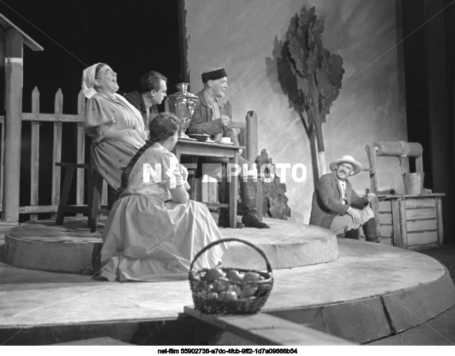 Спектакль "Стряпуха" в Театре им. Евг. Вахтангова