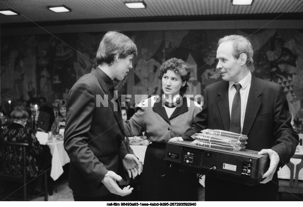 Материальная поддержка семьям воинов-интернационалистов в Новгороде