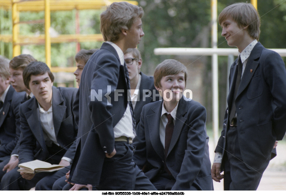 Последний звонок в школах Москвы