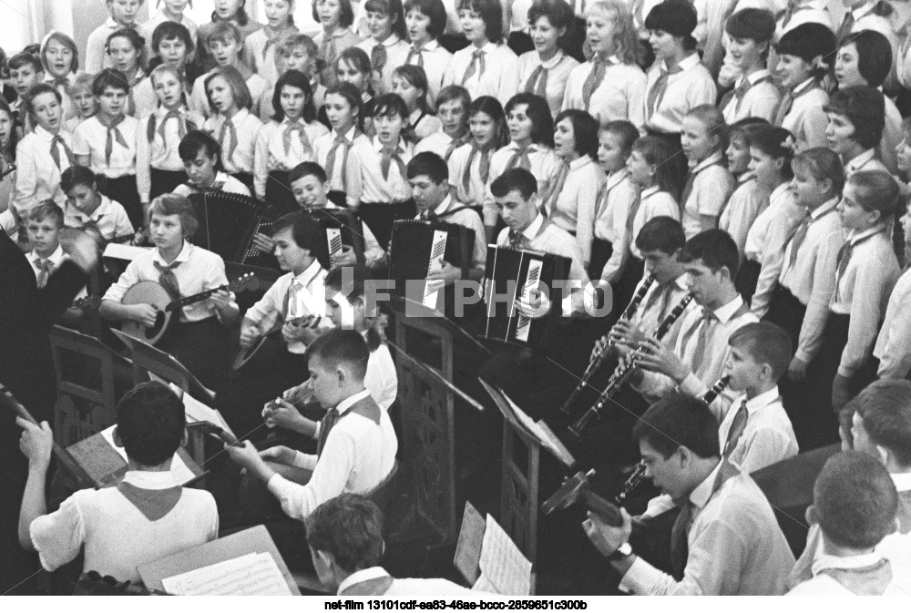 Ансамбль песни и танца школы №49 города Архангельска