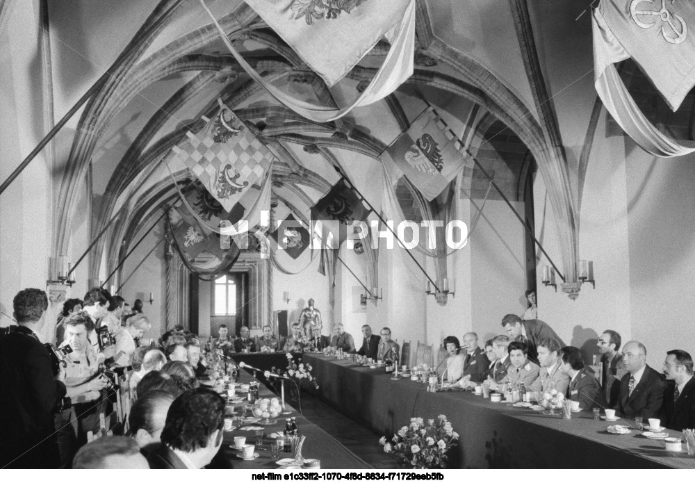 Чествование членов международного космического экипажа "Союз-30" в Польше