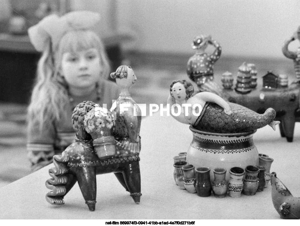 Выставка творческого объединения "Параскева" в Новгороде