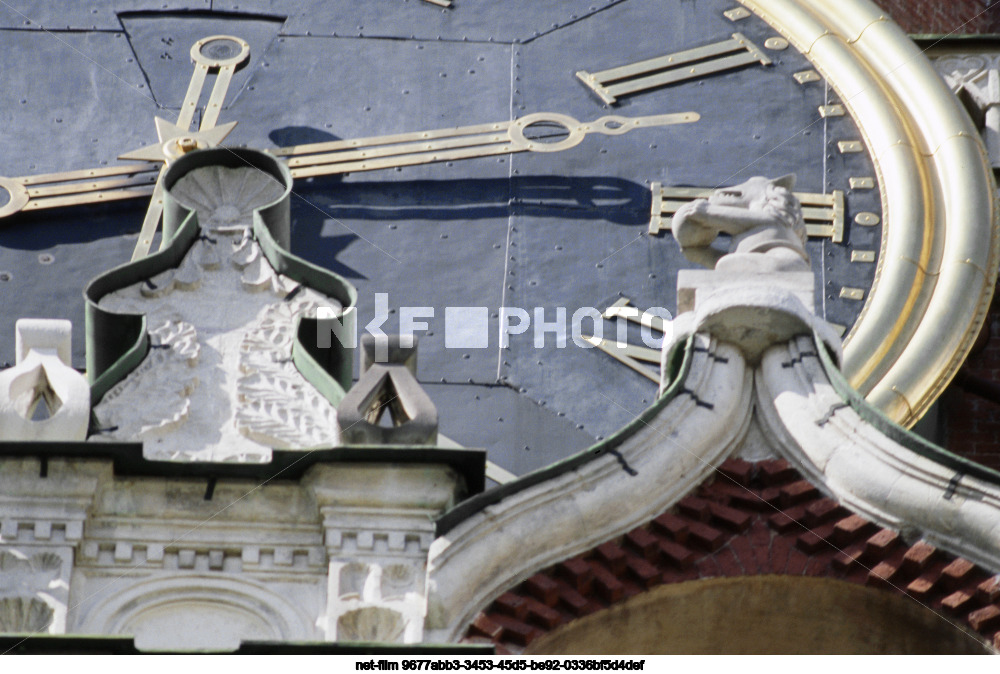 Кремлевские куранты в Москве