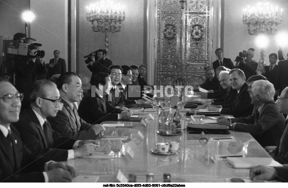 Li Peng's visit to the USSR