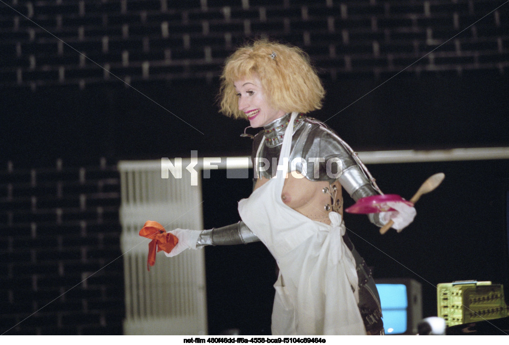 Премьера спектакля "Синтезатор Любви" в Театре им. Вл. Маяковского