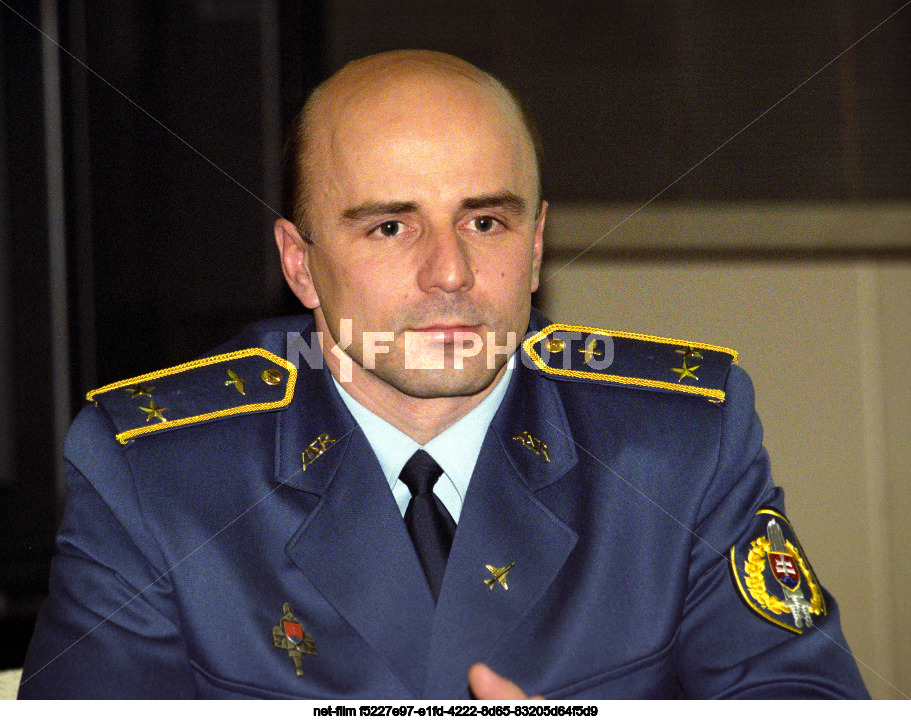 Пресс-конференция экипажа космического корабля "Союз-ТМ-29" в Звездном городке