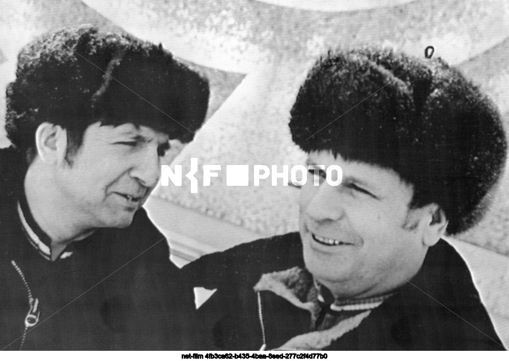 Rest of the crew of the Soyuz-24 spacecraft at Baikonur after landing