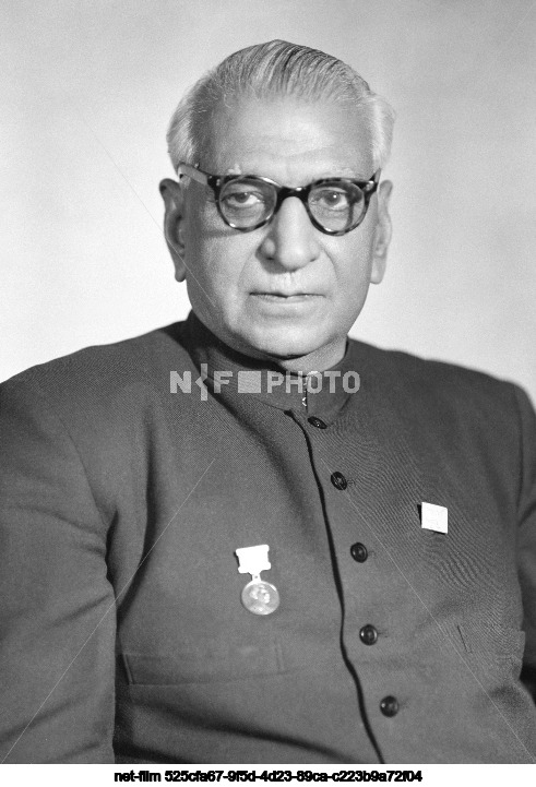 Председатель Всеиндийского совета мира С. Китчлу