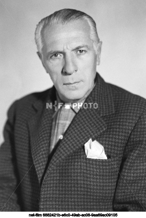 Писатель Э. Аморим