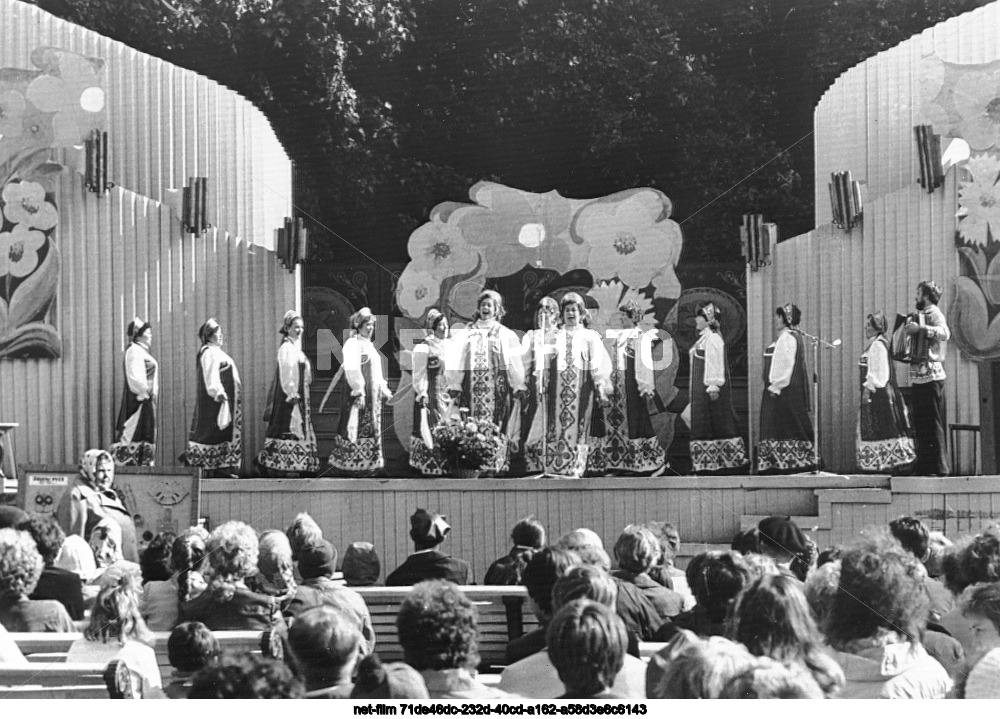 Праздник народных умельцев в Ленинграде