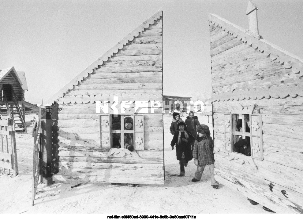 Жители поселка Новая Чара в Читинской области