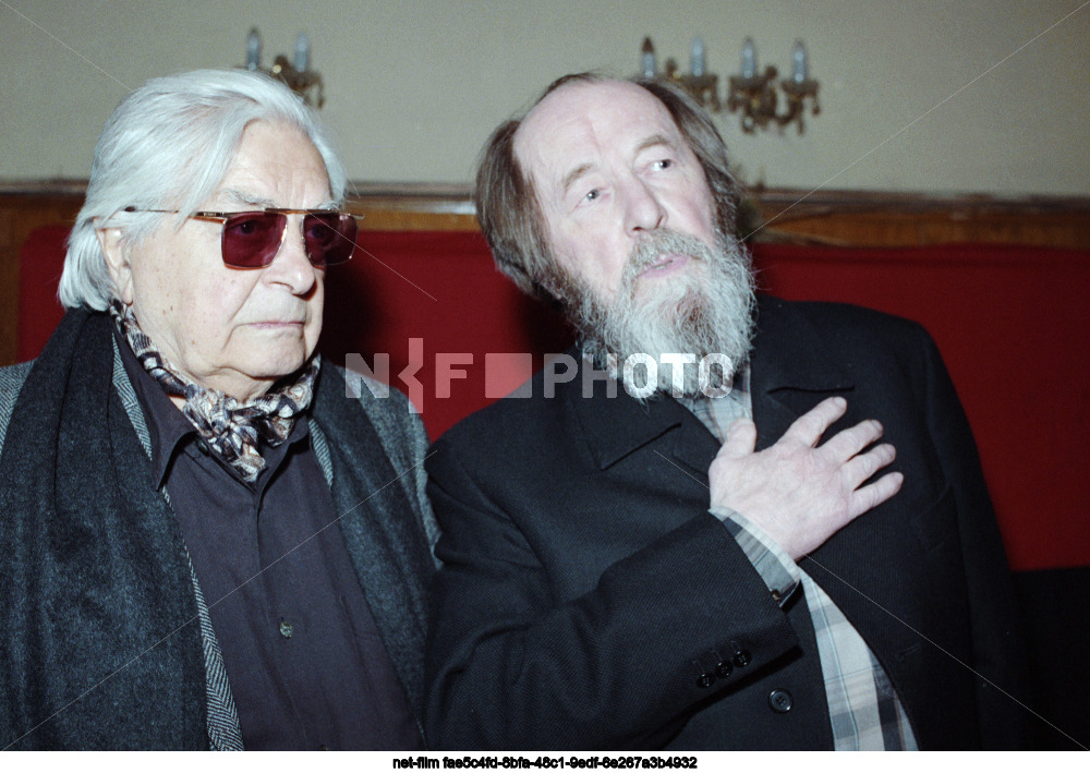 Memorial service for the writer B.A. Mozhaev in Moscow