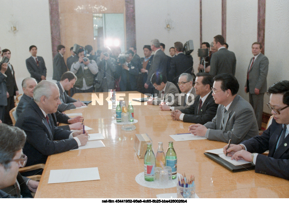 Li Peng's visit to the USSR