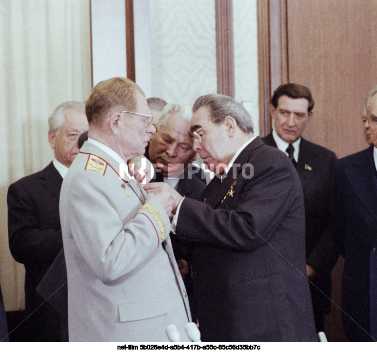 Награждение Д.Ф. Устинова в Кремле