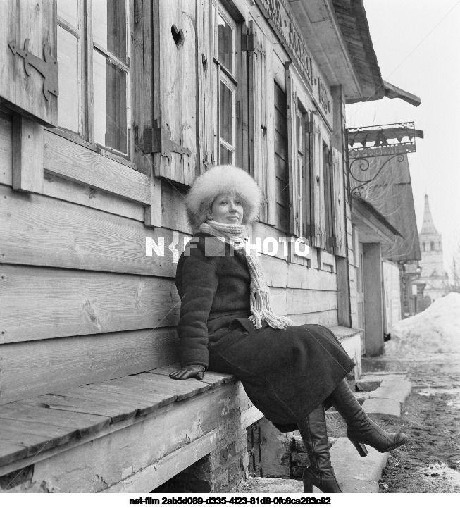 Актриса И.М. Чурикова в Суздале