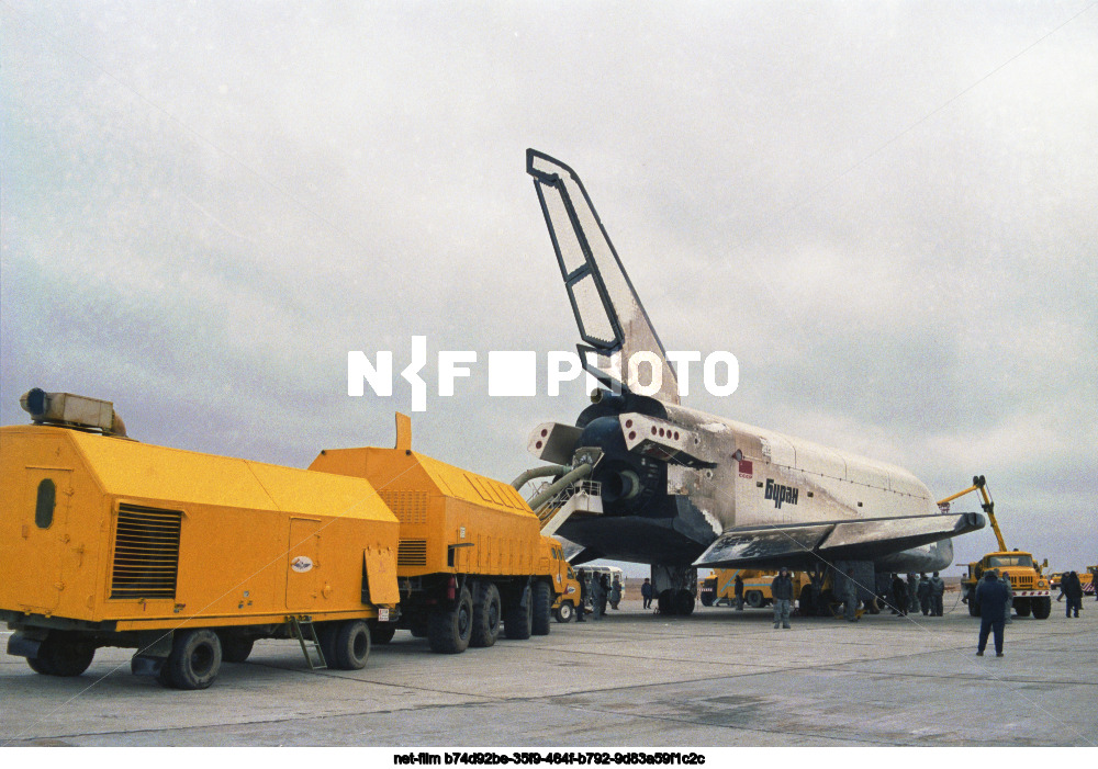 Landing of the reusable orbital spacecraft Buran at Baikonur