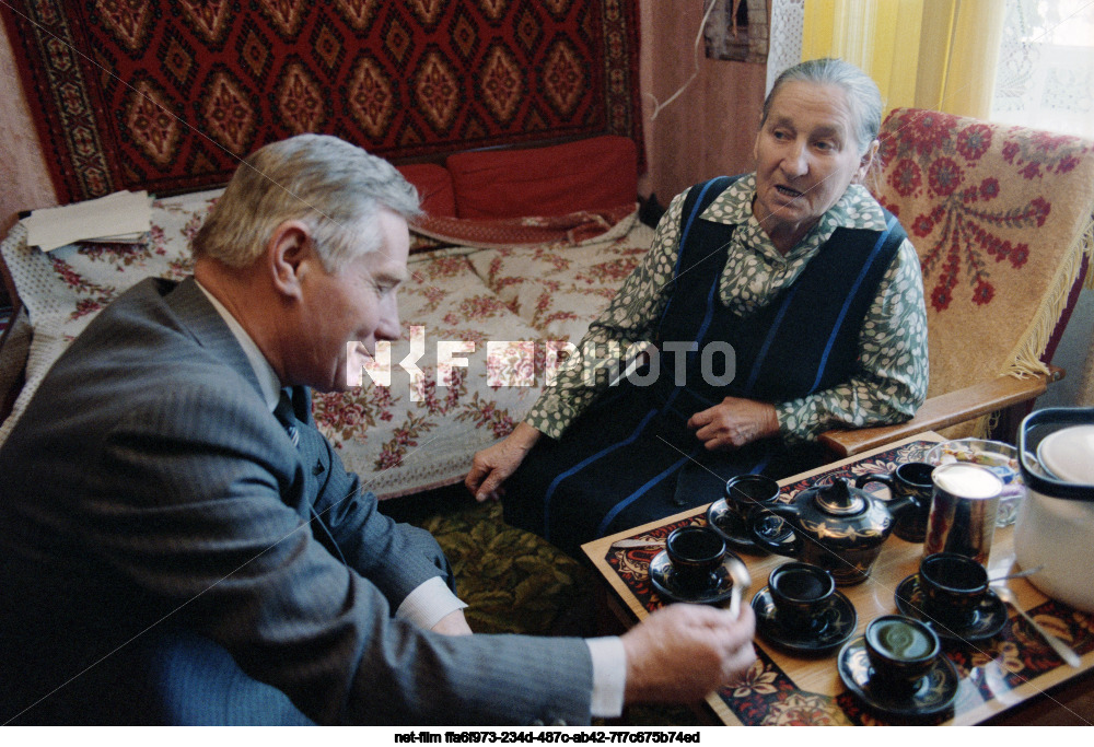 Deputies N.P. Novozhilov and V.V. Mironova