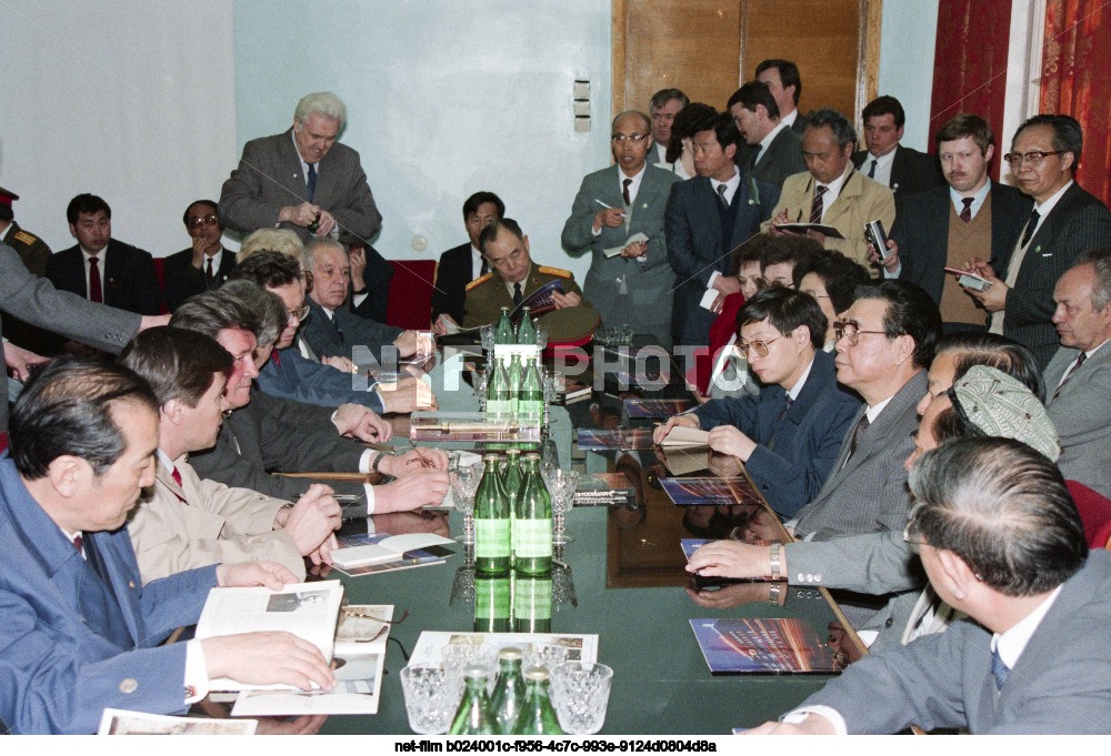 Li Peng's visit to the USSR