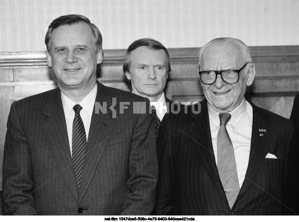 A. Hammer's visit to the USSR