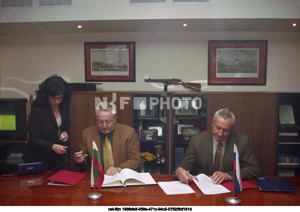 Signing of an agreement between the news agencies ITAR-TASS and BTA in Moscow