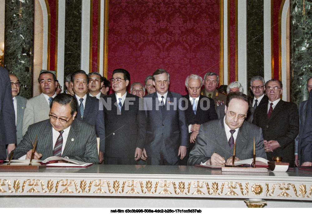 Li Peng's visit to the USSR