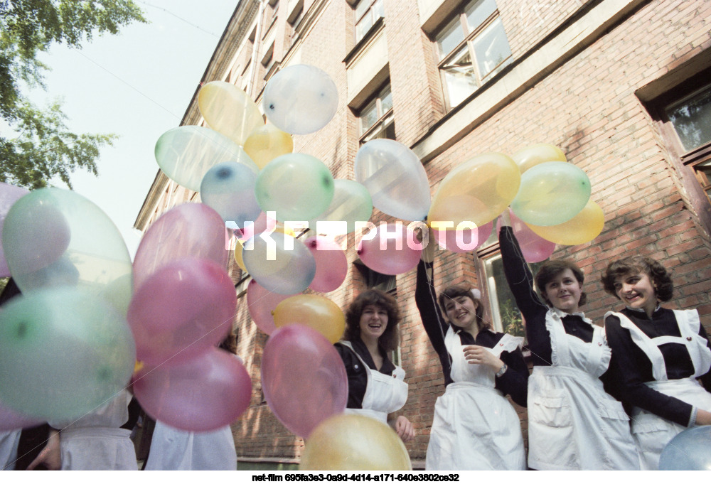 Последний звонок в школах Москвы