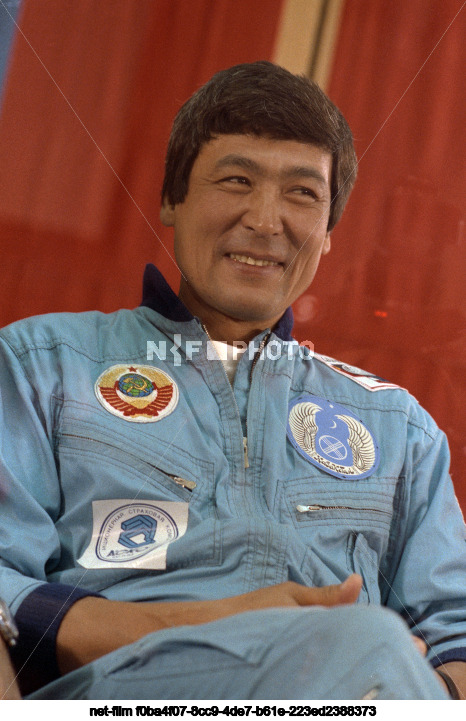 Pre-flight training of the Soyuz TM-13 spacecraft crew in Star City