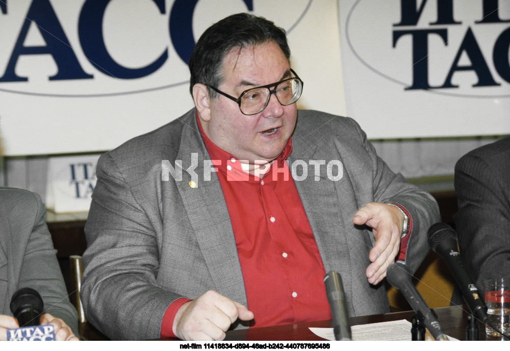 Пресс-конференция пианиста Н. А. Петрова в Москве